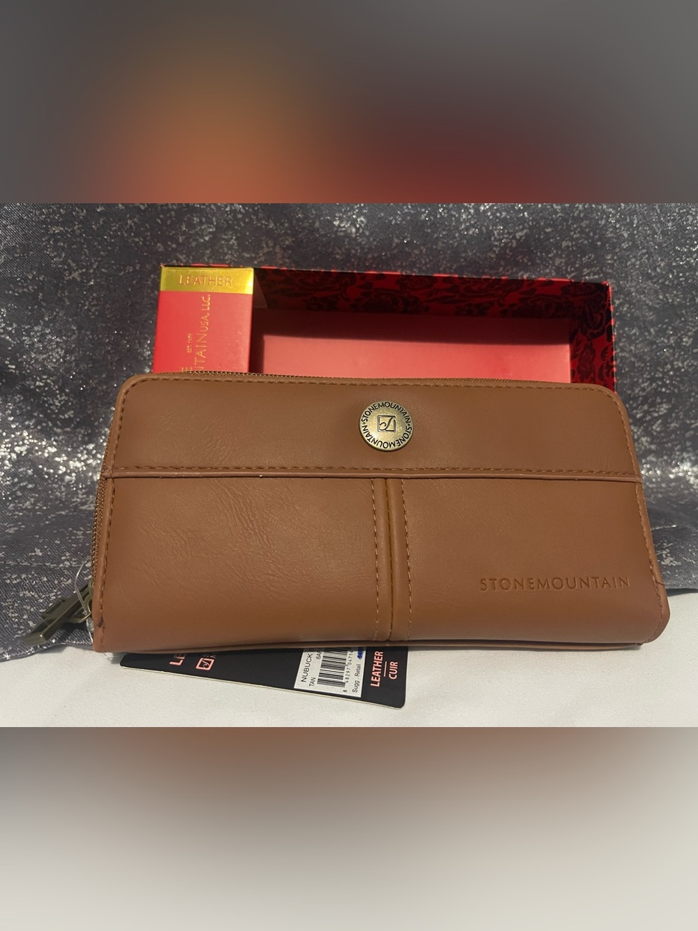 ✨Stone Mountain Leather Nubuck Tan/Brown Double Zip Around Wallet✨